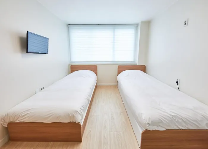 Hostal 123 *