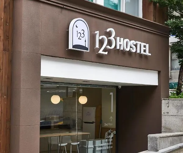 Hostal 123 *