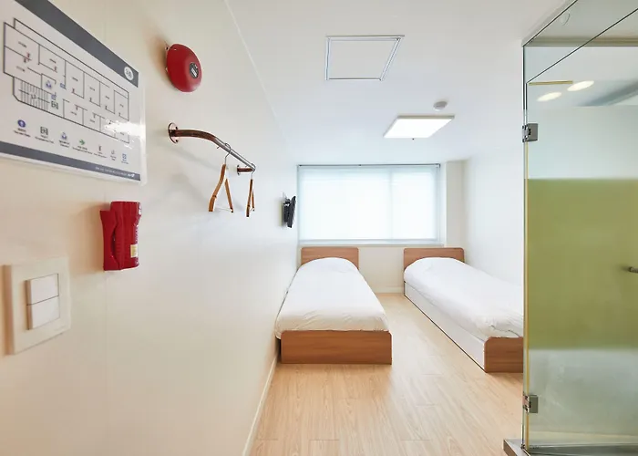 Hostal 123 *